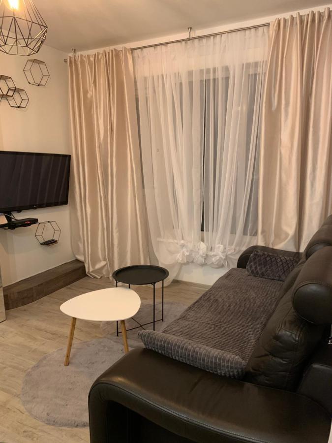 Uroczy Apartament Z Patio Шчечин Екстериор снимка